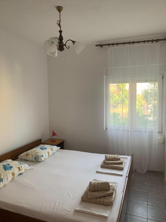Apartment Jure Трогир Экстерьер фото