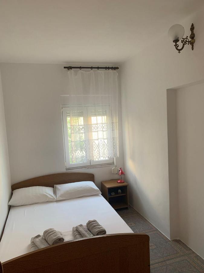 Apartment Jure Трогир Экстерьер фото