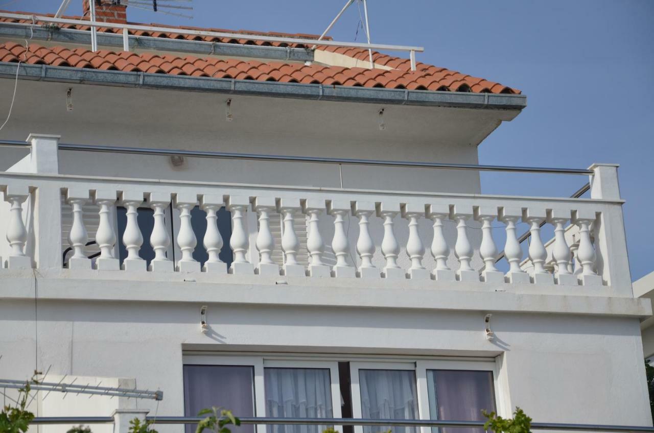 Apartment Jure Трогир Экстерьер фото