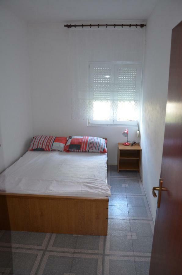 Apartment Jure Трогир Экстерьер фото